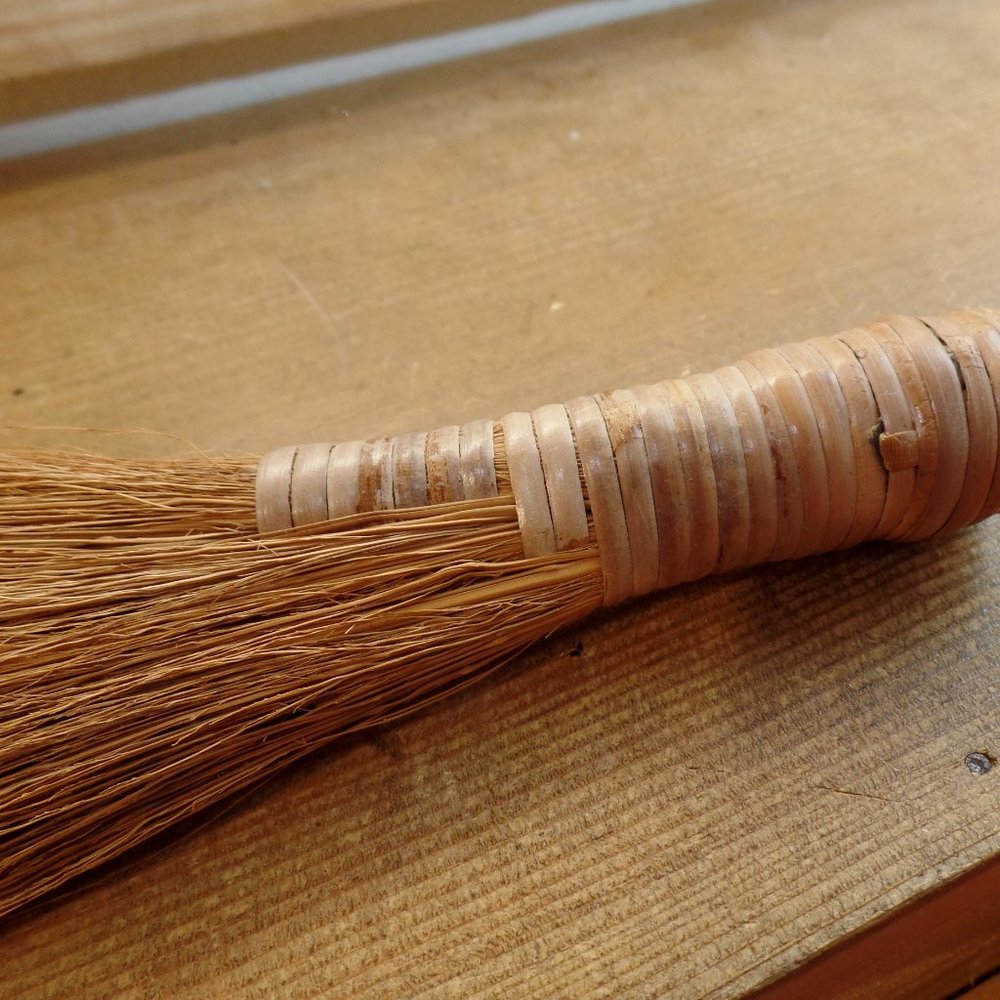 Primitive Turkey Wing Angel Wing Whisk Broom 14 Inch - Picture 7 of 11